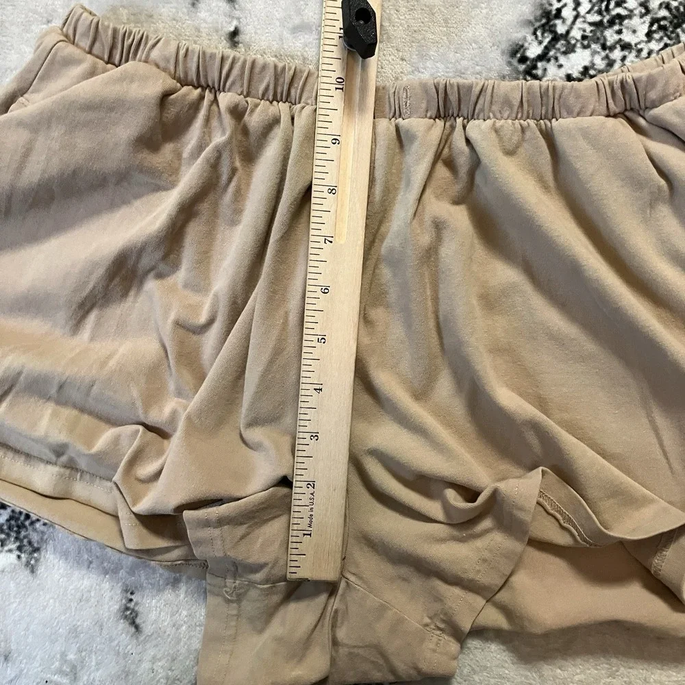 Free People Movement Hot Flow Shorts‎ Womens Sz Small Relaxed Slouchy fit Taupe